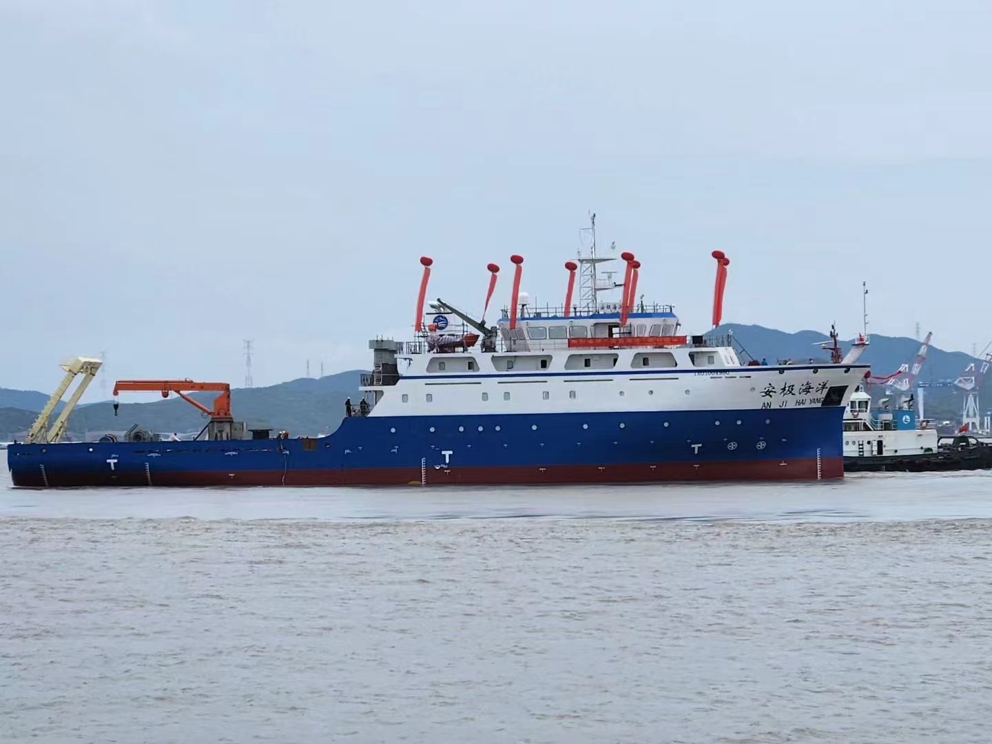典型工程案例:2000吨安极海洋号科考船